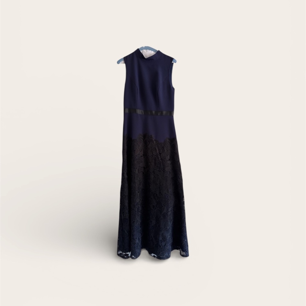 Maxi dress by Kay Unger Size 6